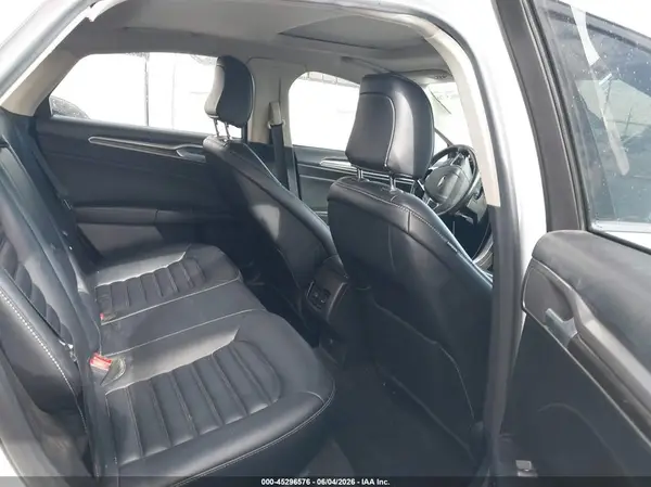 3FA6P0CD2LR137875 2020 FORD FUSION - Image 8