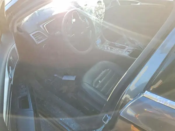 3FA6P0CD2LR175719 2020 FORD FUSION - Image 8