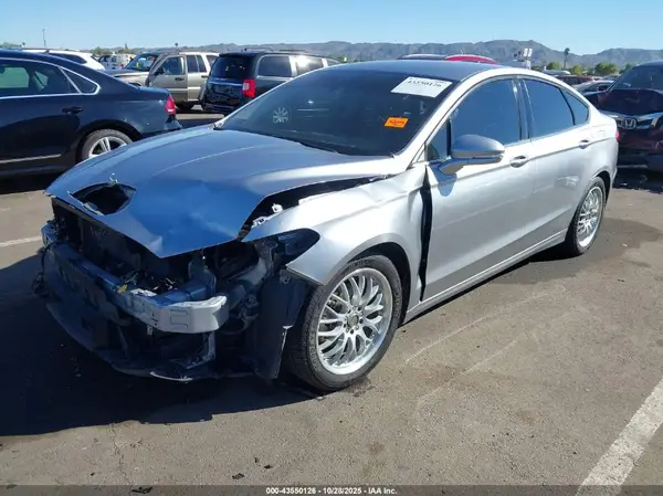 3FA6P0CD2LR177387 2020 FORD FUSION - Image 2