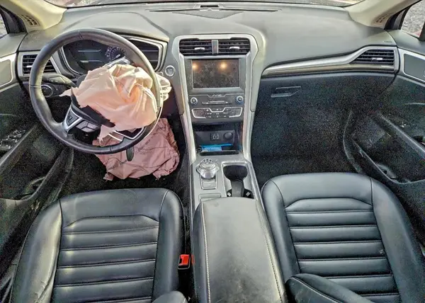 3FA6P0CD2LR177972 2020 FORD FUSION - Image 8