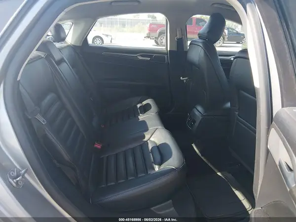 3FA6P0CD2LR206404 2020 FORD FUSION - Image 8