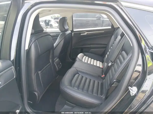 3FA6P0CD3KR113731 2019 FORD FUSION - Image 8
