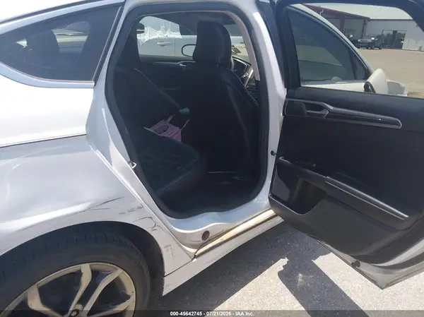 3FA6P0CD3KR141657 2019 FORD FUSION - Image 8