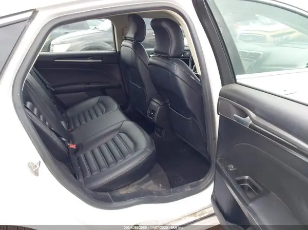 3FA6P0CD3KR150729 2019 FORD FUSION - Image 8