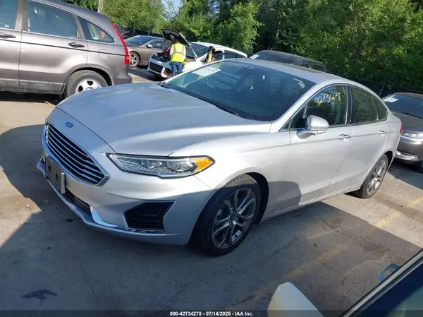 3FA6P0CD3KR182404 2019 FORD FUSION - Image 2
