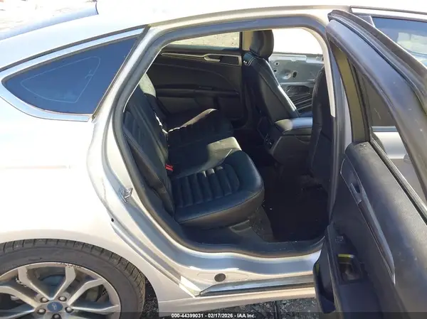 3FA6P0CD3KR236543 2019 FORD FUSION - Image 8