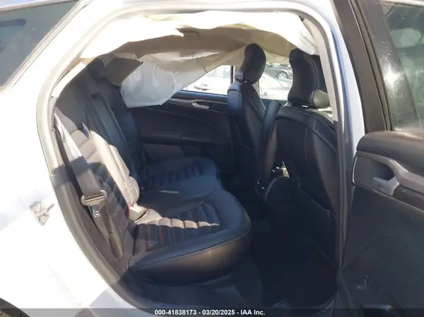 3FA6P0CD3KR253553 2019 FORD FUSION - Image 8