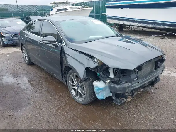 3FA6P0CD3KR259854 2019 FORD FUSION - Image 1