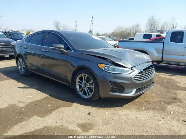 3FA6P0CD3KR261054 2019 FORD FUSION - Image 1
