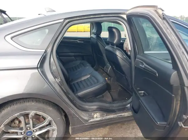 3FA6P0CD3KR270773 2019 FORD FUSION - Image 8