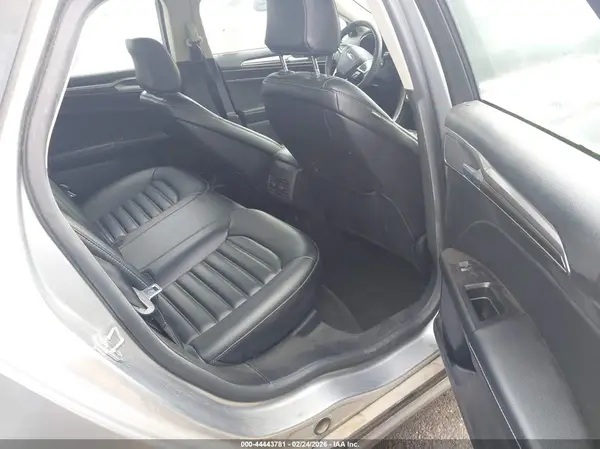 3FA6P0CD3LR115223 2020 FORD FUSION - Image 8