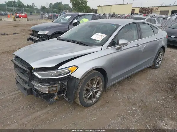 3FA6P0CD3LR117215 2020 FORD FUSION - Image 2