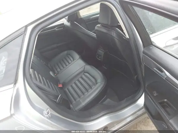 3FA6P0CD3LR117215 2020 FORD FUSION - Image 8