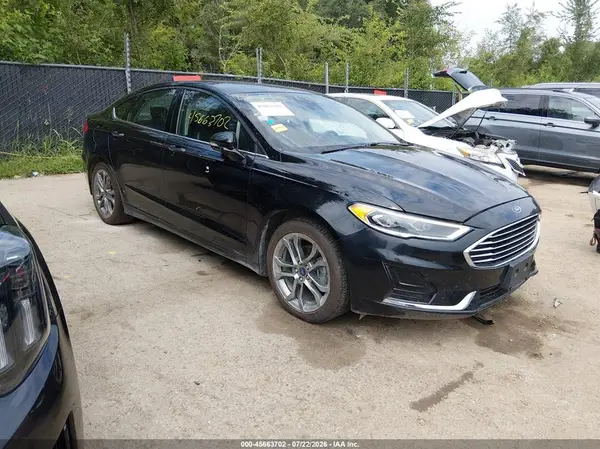 3FA6P0CD3LR135780 2020 FORD FUSION - Image 1