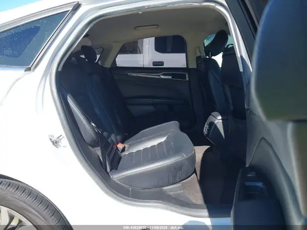 3FA6P0CD3LR151865 2020 FORD FUSION - Image 8