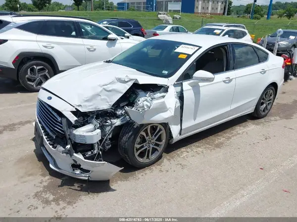 3FA6P0CD3LR152711 2020 FORD FUSION - Image 2