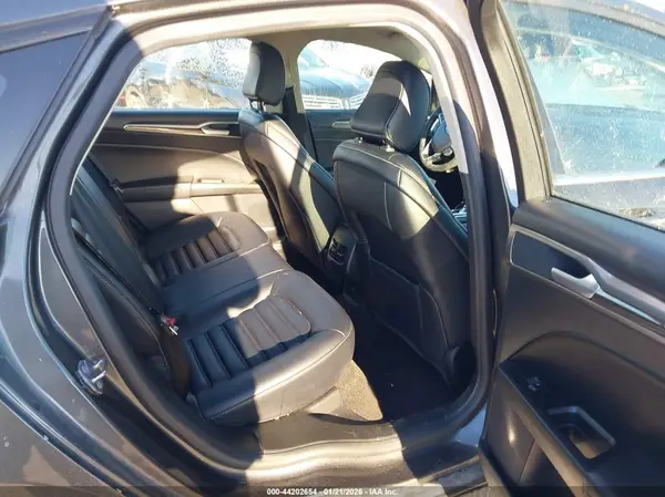 3FA6P0CD3LR192481 2020 FORD FUSION - Image 8