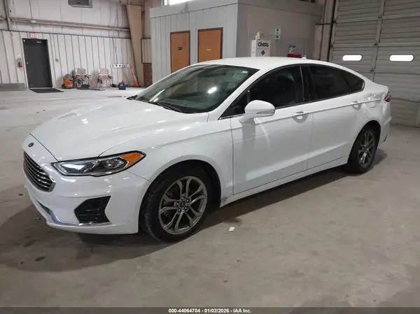 3FA6P0CD3LR195817 2020 FORD FUSION - Image 2
