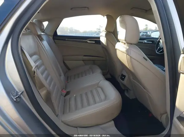 3FA6P0CD4LR160008 2020 FORD FUSION - Image 8