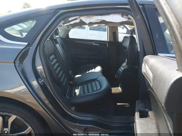 3FA6P0CD4LR194014 2020 FORD FUSION - Image 8