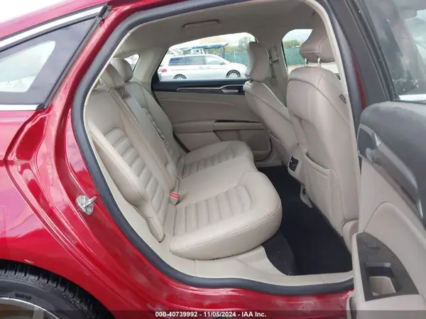 3FA6P0CD5KR255918 2019 FORD FUSION - Image 8