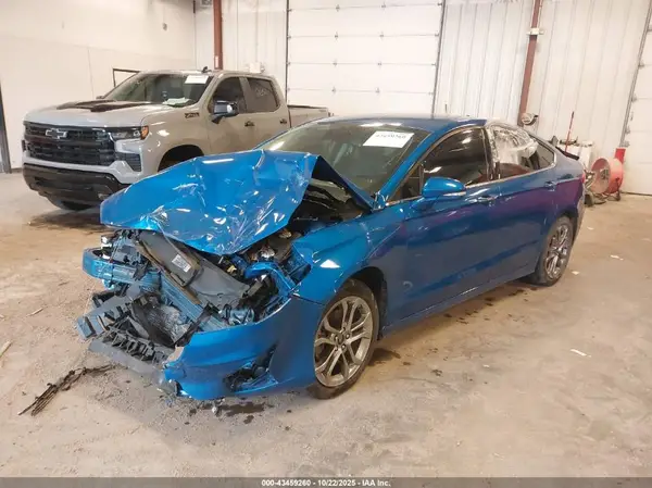 3FA6P0CD5LR179585 2020 FORD FUSION - Image 2