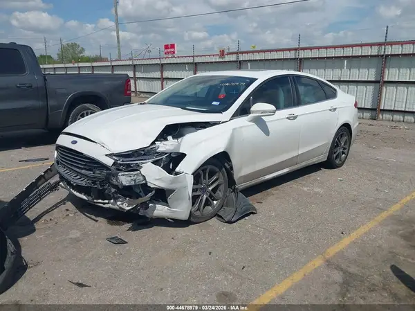 3FA6P0CD5LR193678 2020 FORD FUSION - Image 2