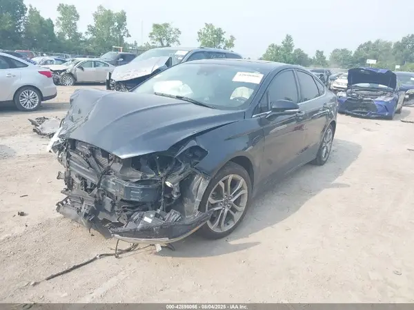 3FA6P0CD5LR198069 2020 FORD FUSION - Image 2