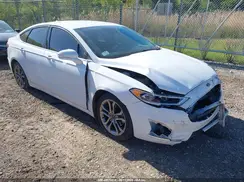 3FA6P0CD5LR207644 2020 FORD FUSION