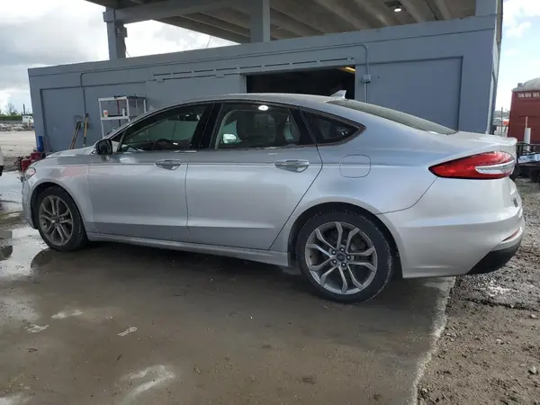 3FA6P0CD6KR180694 2019 FORD FUSION - Image 2