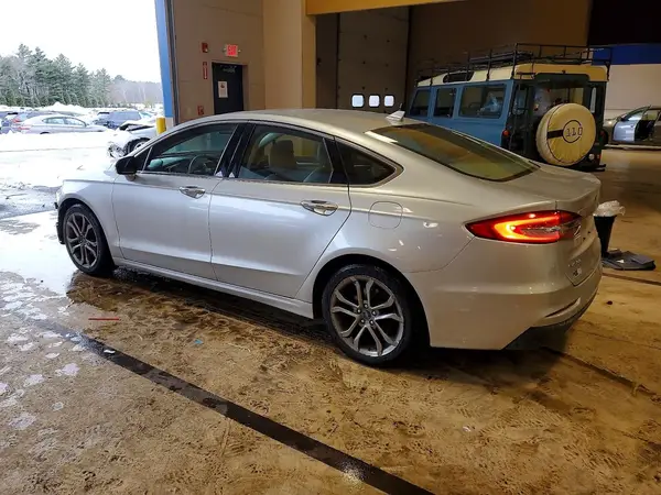 3FA6P0CD6KR219557 2019 FORD FUSION - Image 2