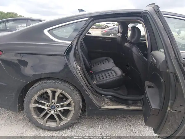 3FA6P0CD6KR237055 2019 FORD FUSION - Image 8