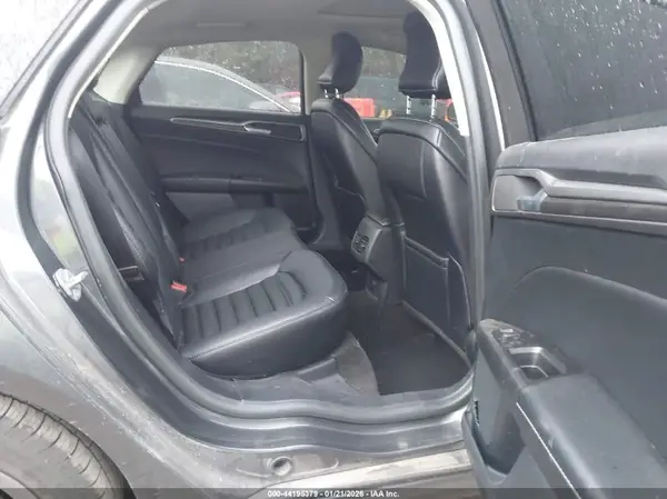 3FA6P0CD6KR247326 2019 FORD FUSION - Image 8
