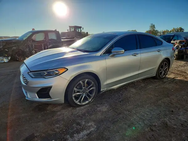 3FA6P0CD6KR260979 2019 FORD FUSION - Image 1