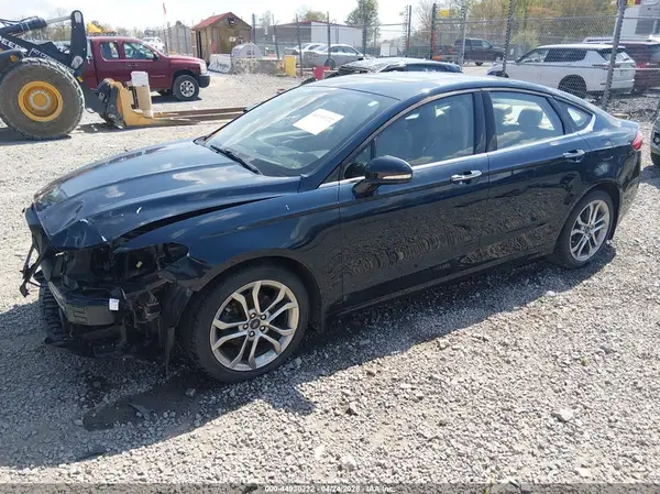 3FA6P0CD6LR198209 2020 FORD FUSION - Image 2