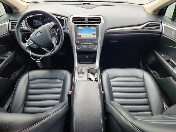 3FA6P0CD7KR118284 2019 FORD FUSION - Image 8
