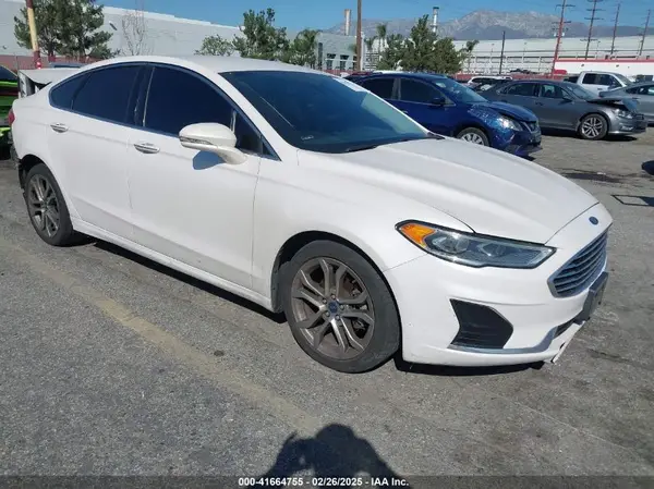 3FA6P0CD7KR134405 2019 FORD FUSION - Image 1