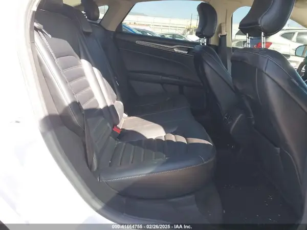 3FA6P0CD7KR134405 2019 FORD FUSION - Image 8