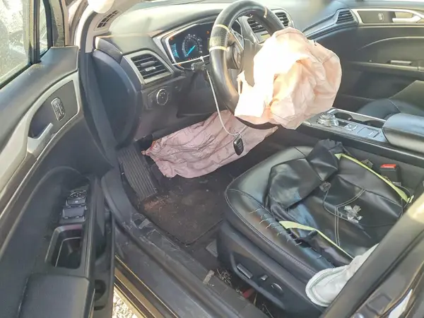 3FA6P0CD7KR151110 2019 FORD FUSION - Image 8