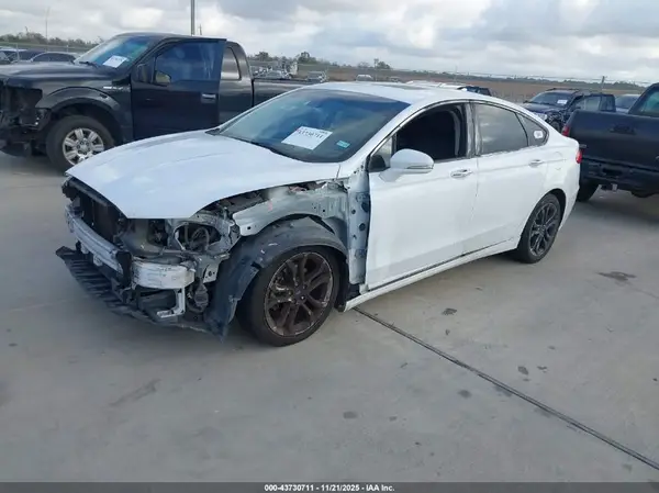 3FA6P0CD7KR180817 2019 FORD FUSION - Image 2