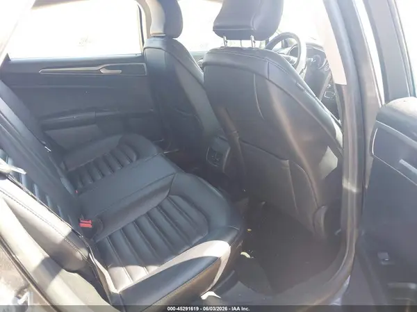 3FA6P0CD7KR237601 2019 FORD FUSION - Image 8