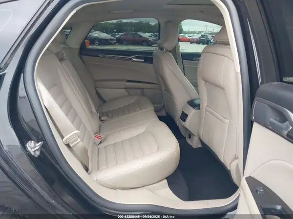 3FA6P0CD7KR256309 2019 FORD FUSION - Image 8