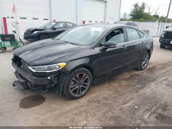 3FA6P0CD7LR116357 2020 FORD FUSION - Image 2