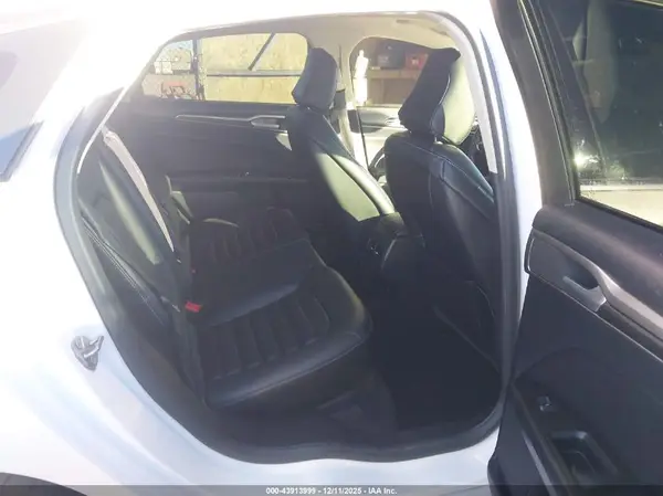 3FA6P0CD7LR135507 2020 FORD FUSION - Image 8