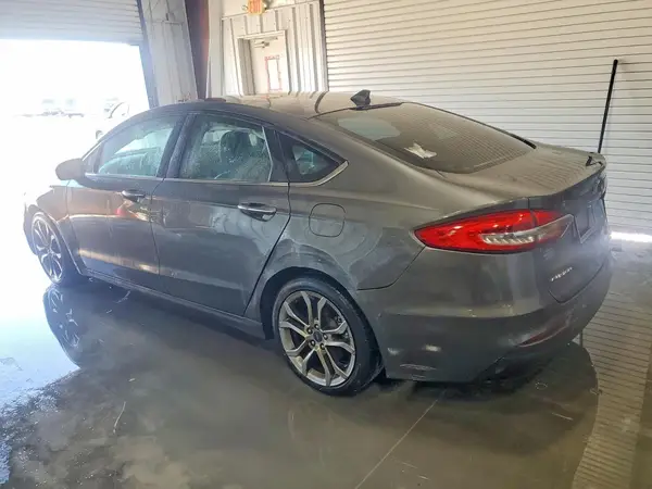 3FA6P0CD7LR196145 2020 FORD FUSION - Image 2