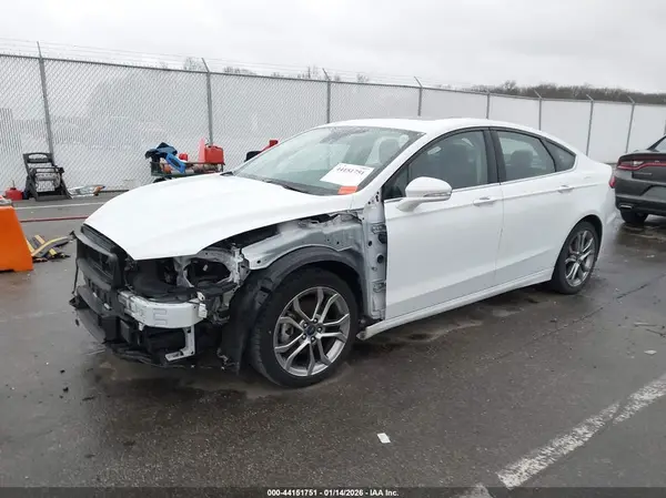3FA6P0CD7LR217219 2020 FORD FUSION - Image 2