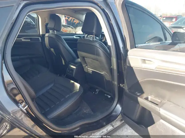3FA6P0CD7LR248938 2020 FORD FUSION - Image 8