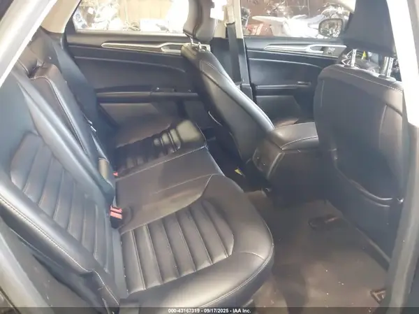 3FA6P0CD8KR219575 2019 FORD FUSION - Image 8