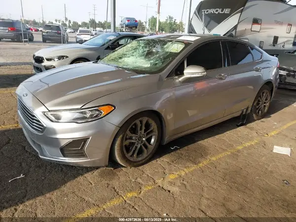 3FA6P0CD8LR130218 2020 FORD FUSION - Image 2