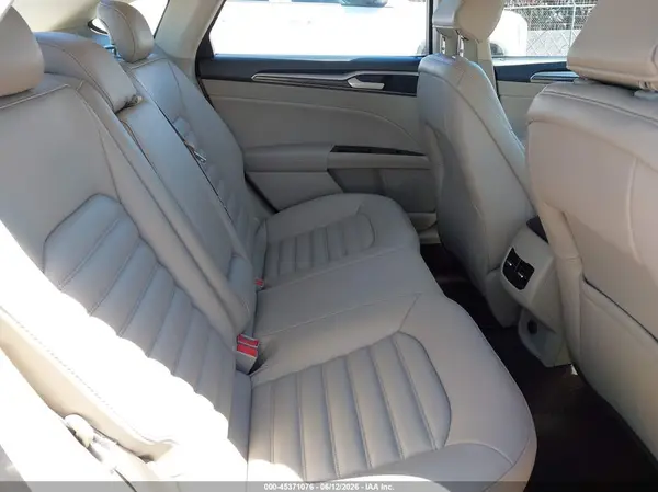 3FA6P0CD8LR201403 2020 FORD FUSION - Image 8